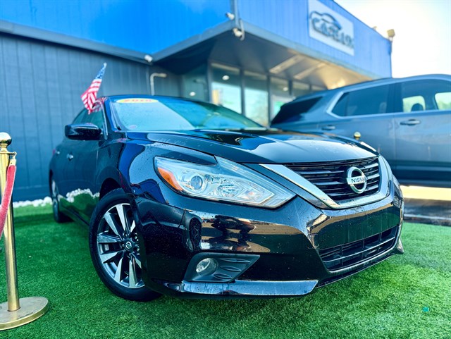 2017 Nissan Altima SV's photo