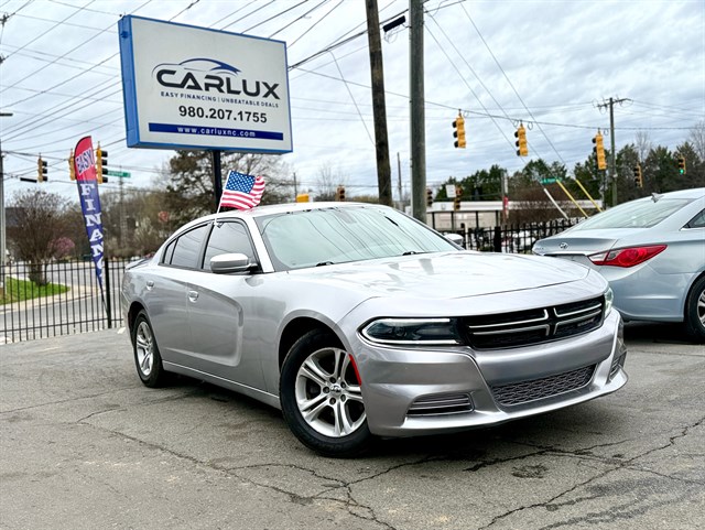2017 Dodge Charger SE