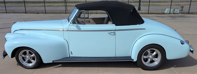 FORGOTTEN MODERN：1940‐1970 1940 Oldsmobile Series 70 | Motoexotica Classic Cars