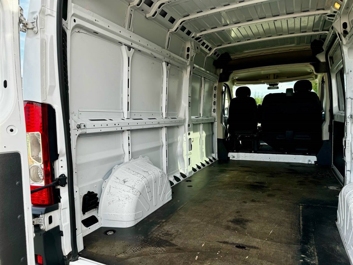 2015 Ram ProMaster 2500 Cargo Van photo 24