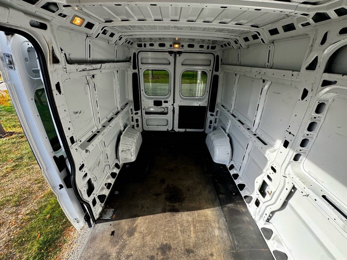 2015 Ram ProMaster 2500 Cargo Van photo 27