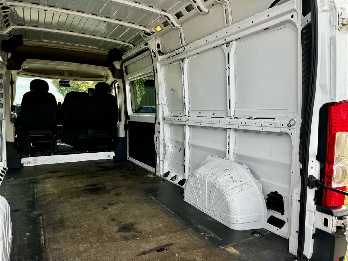2015 Ram ProMaster 2500 Cargo Van photo 25