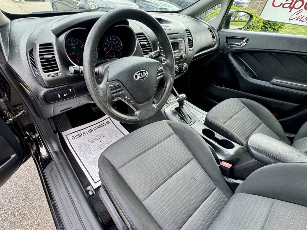 2015 Kia Forte LX photo 11