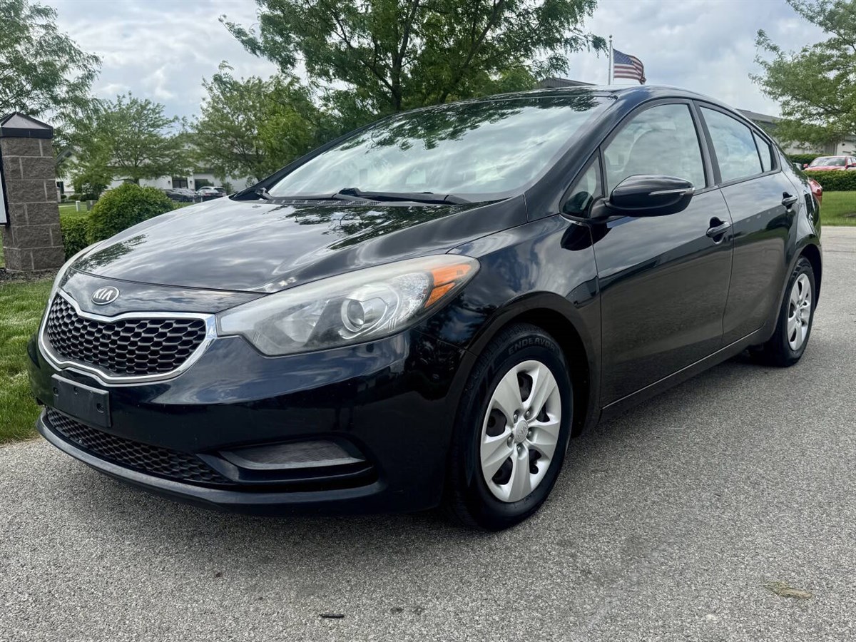 2015 Kia Forte LX photo 2