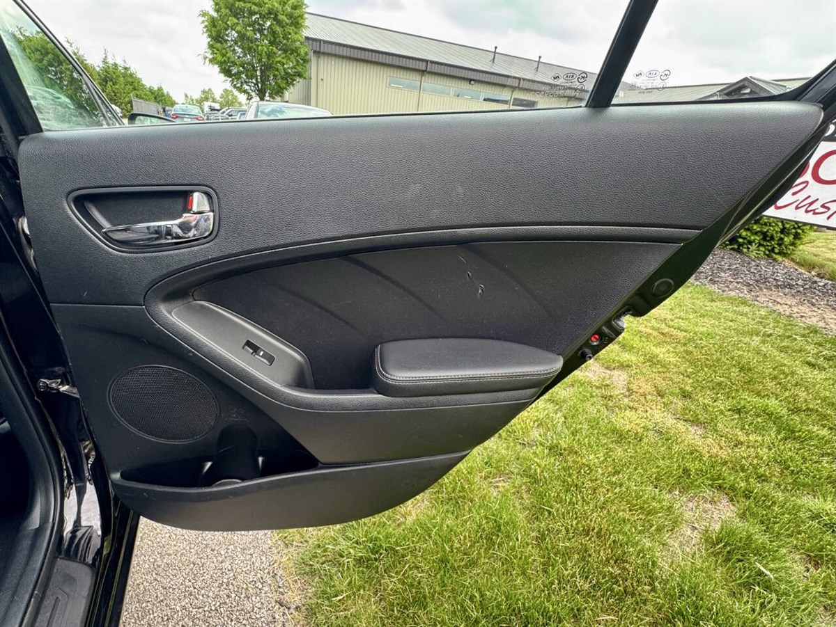 2015 Kia Forte LX photo 24