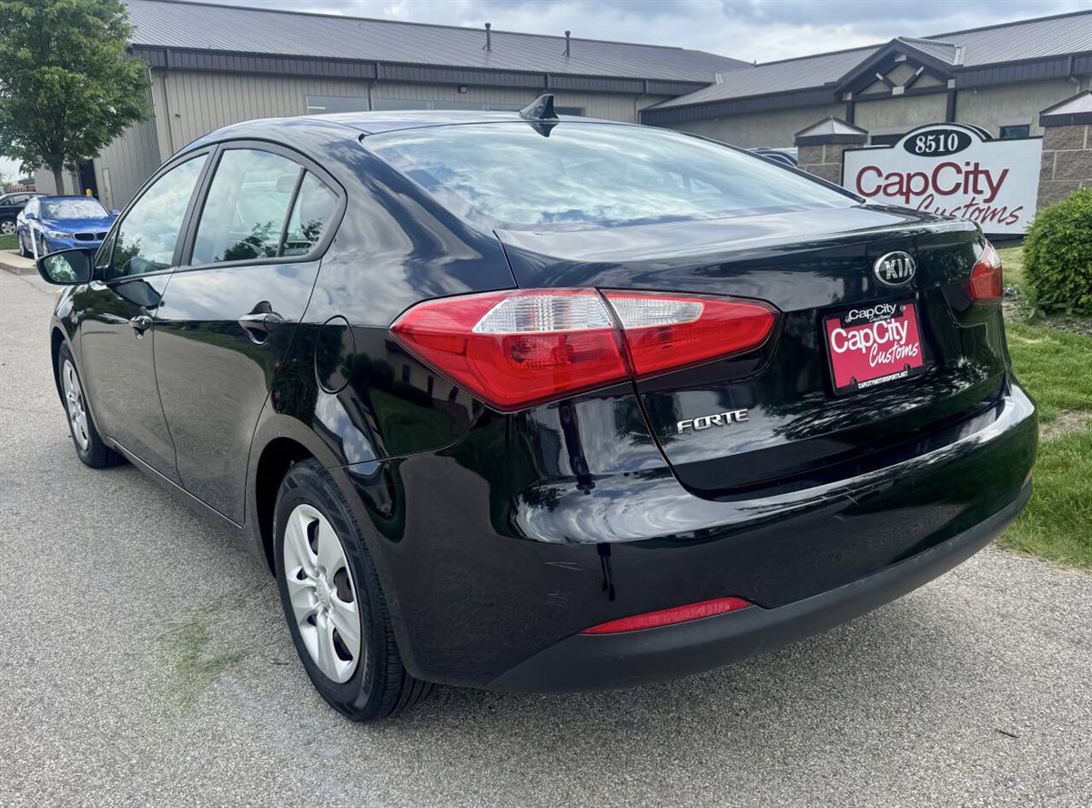 2015 Kia Forte LX photo 8