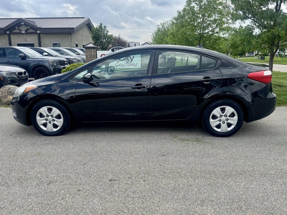 2015 Kia Forte LX photo 9
