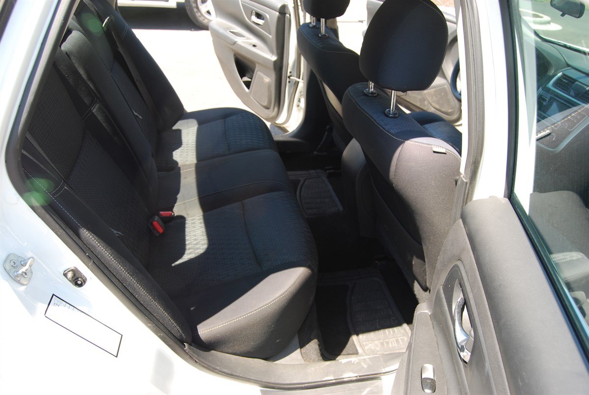 2016 Nissan Altima S - Photo 12