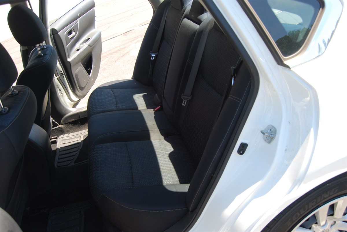 2016 Nissan Altima S - Photo 13