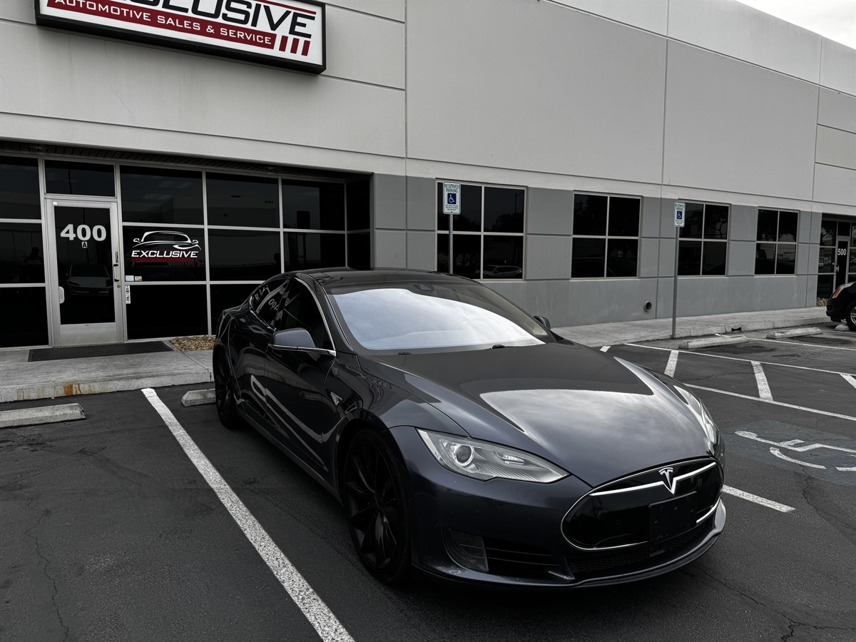 2015 Tesla Model S 85D photo 2