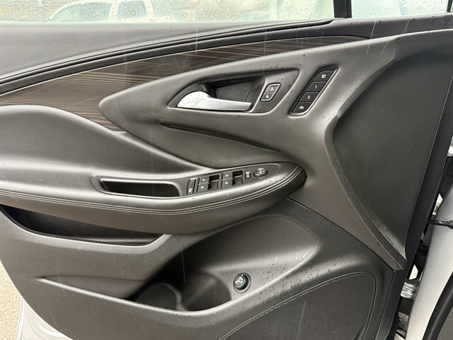 Buick Envision photo 12