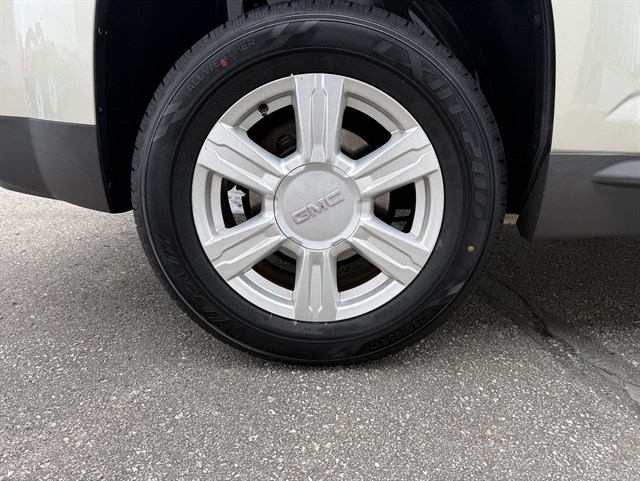 GMC Terrain photo 26